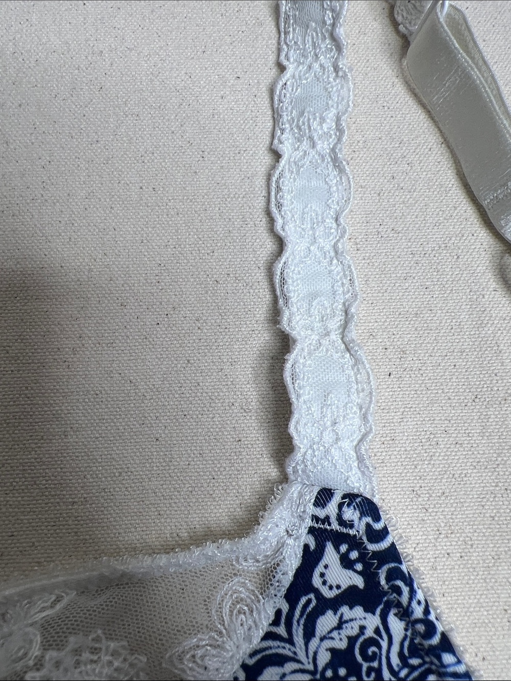 Cacique Navy Paisley Underwire Bra with White Lace Trim - Picture 3 of 6